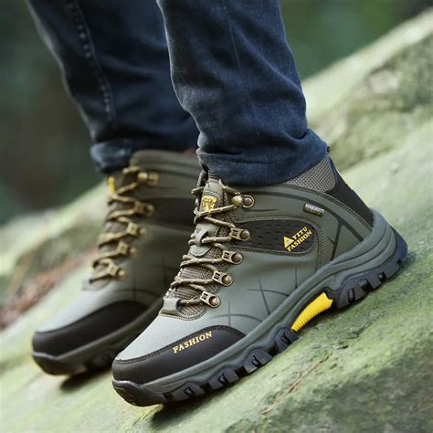 Mens Outdoor Shoes (6) 